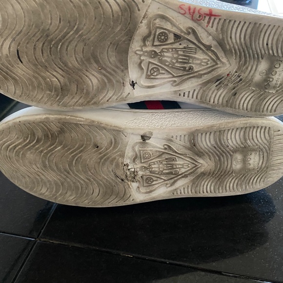 Gucci White WOMEN'S ACE SNEAKER WITH BEE - Picture 12 of 12